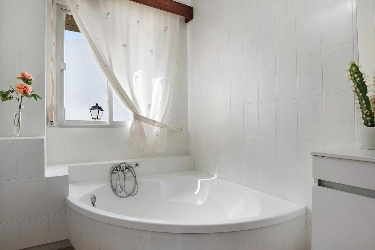 Casa Pedro Conil Apartment โกนิล เด ลาฟรอนเตรา ภายนอก รูปภาพ